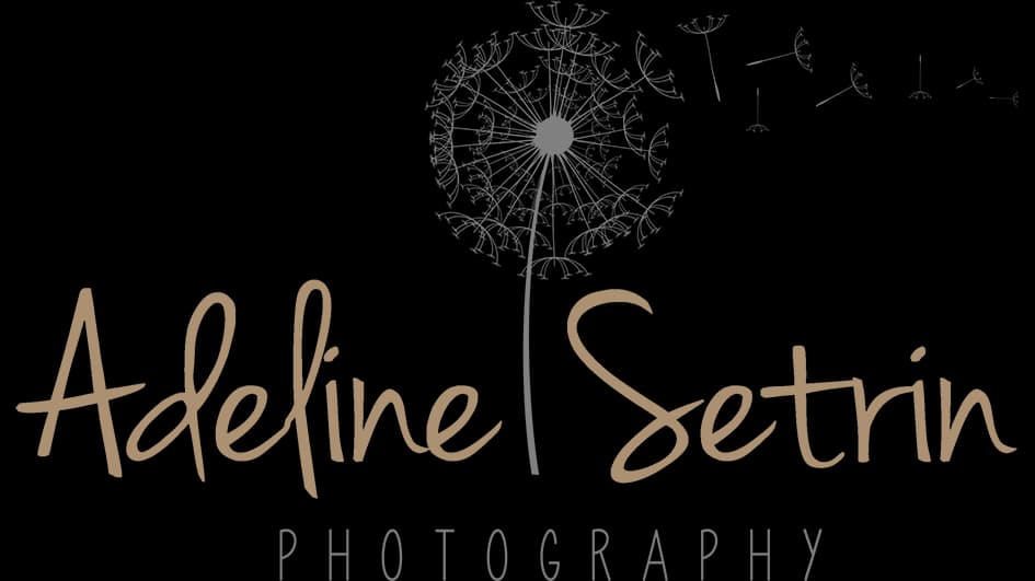 Logo de la photographe Adeline Setrin, photographe de moments uniques en Loire Atlantique