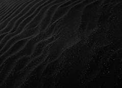 Le noir, couleur intemporelle de l'élégance et de la sophistication