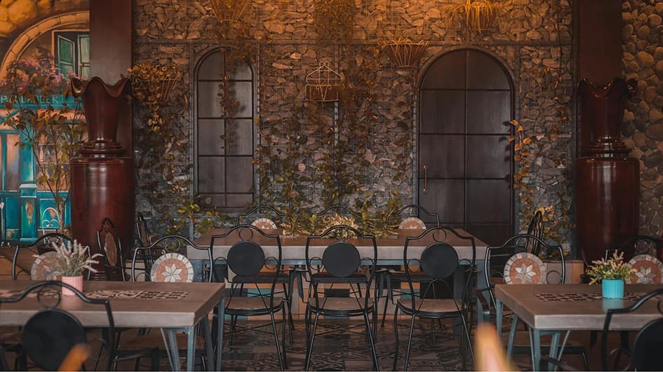 Quelles typographies sont utilisées par les grandes enseignes de restauration dans leur logo ?