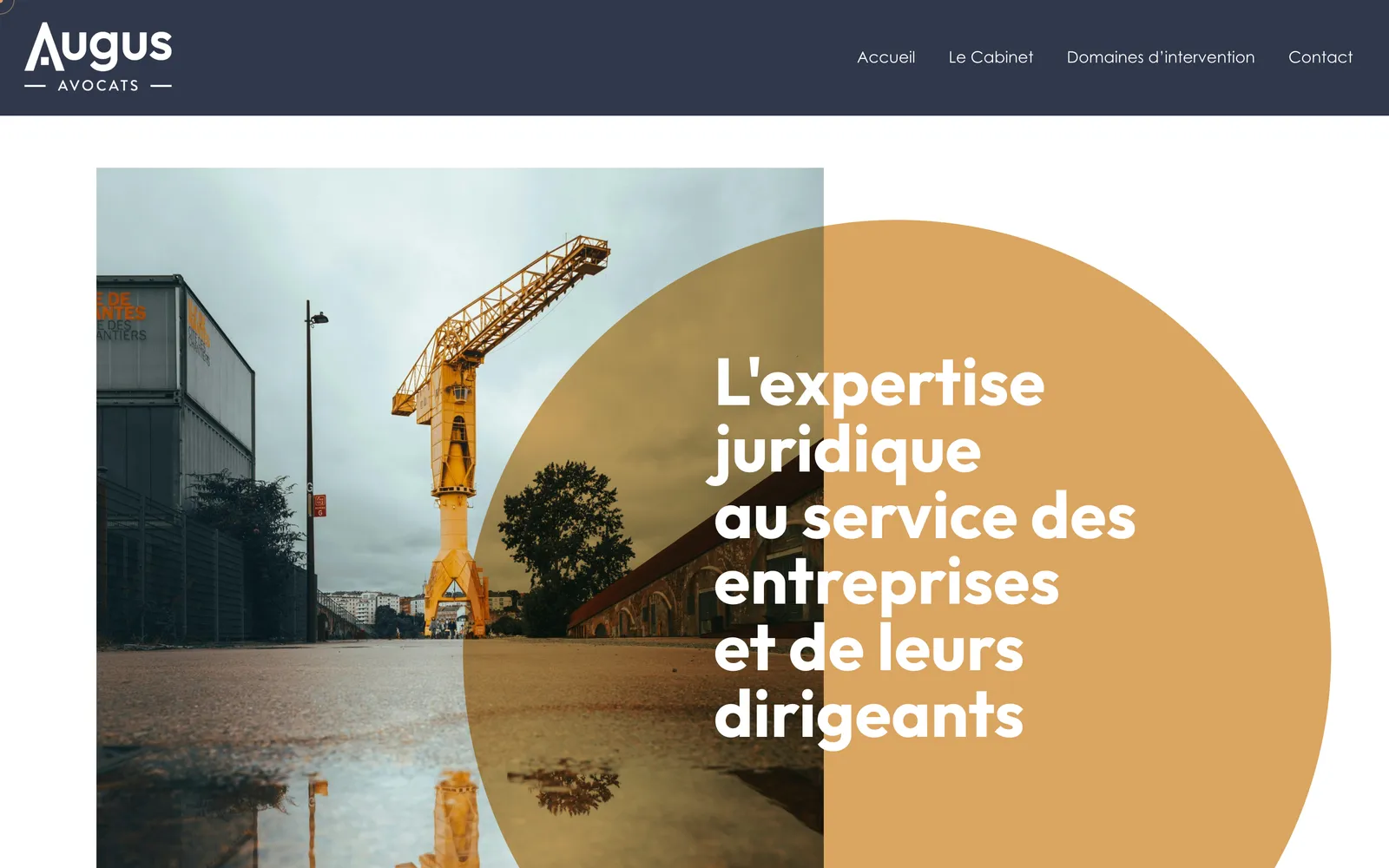 Page d'accueil du site internet de Augus Avocats (augus-avocats.fr) sur ordinateur, webdesign Studio Citron Sorbet et développement L'enfant Sauvage